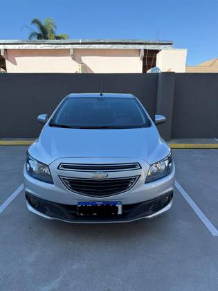CHEVROLET ONIX 1.4 MPFI LT 8V FLEX 4P MANUAL CHEVROLET ONIX 1.4 MPFI LT 8V FLEX 4P MANUAL